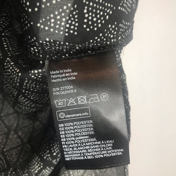 🌻B2G1 H&M Sleeveless Blouse Size 6 - Picture 4 of 5